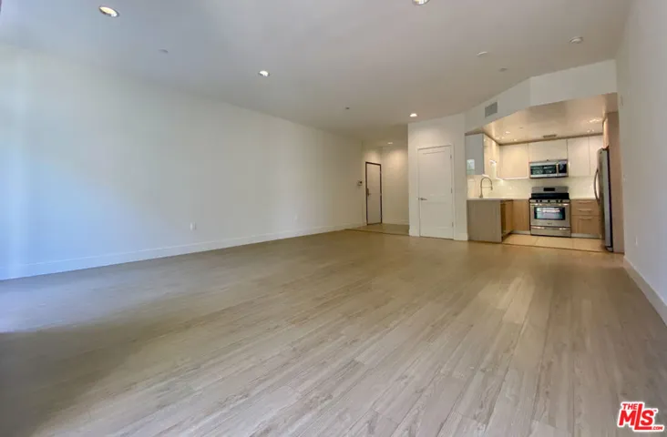 11715 W Bellagio Road 306, Los Angeles, California 90049