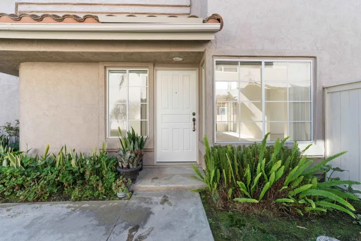 1965 Pinewood Rd., Vista, California 92081