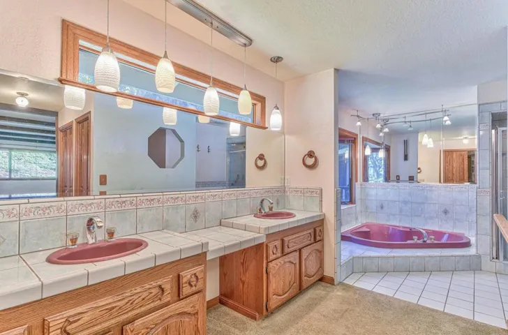 6685 Langley Canyon Road, Salinas, California 93907