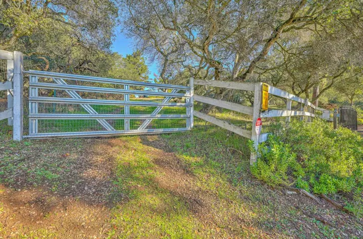 6685 Langley Canyon Road, Salinas, California 93907