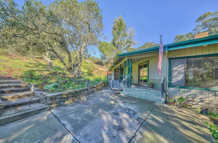 6685 Langley Canyon Road, Salinas, California 93907