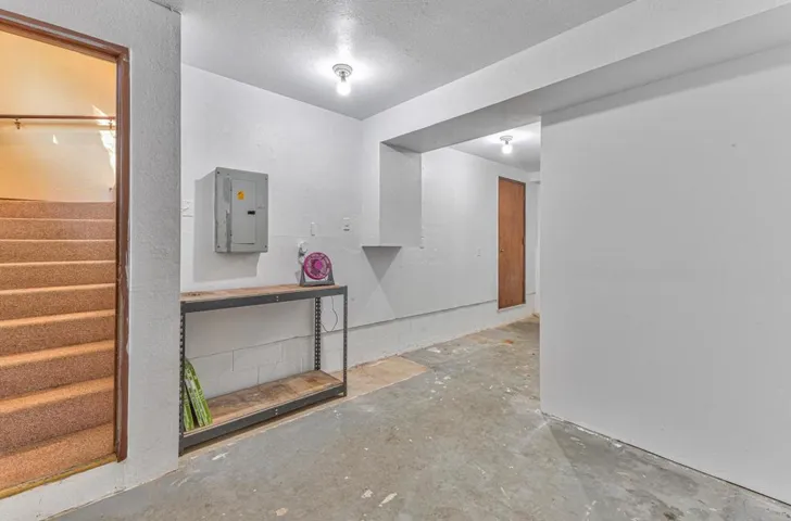 6685 Langley Canyon Road, Salinas, California 93907