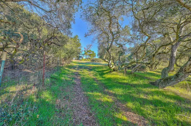 6685 Langley Canyon Road, Salinas, California 93907