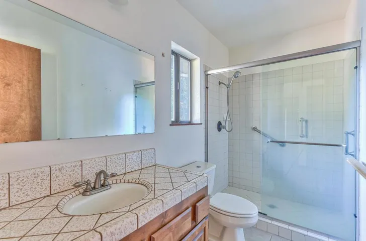 6685 Langley Canyon Road, Salinas, California 93907