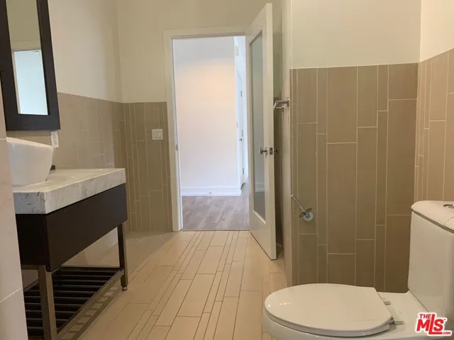 727 W 7th Street 509, Los Angeles, California 90017