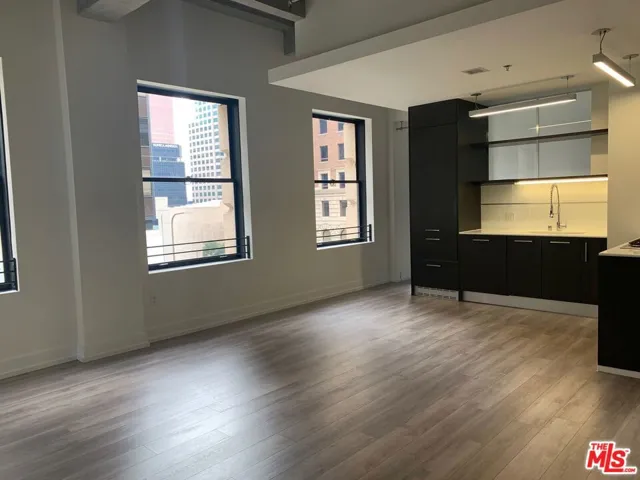 727 W 7th Street 509, Los Angeles, California 90017