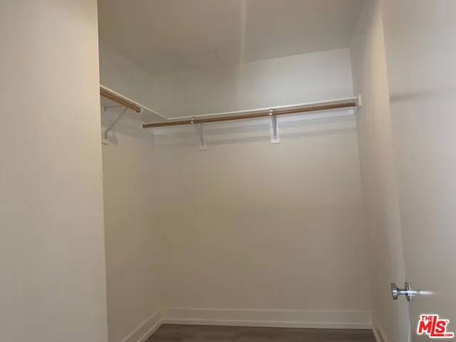 727 W 7th Street 509, Los Angeles, California 90017