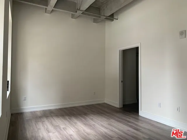 727 W 7th Street 509, Los Angeles, California 90017