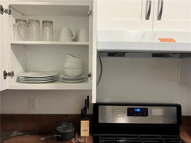 Lots of kitchen storage