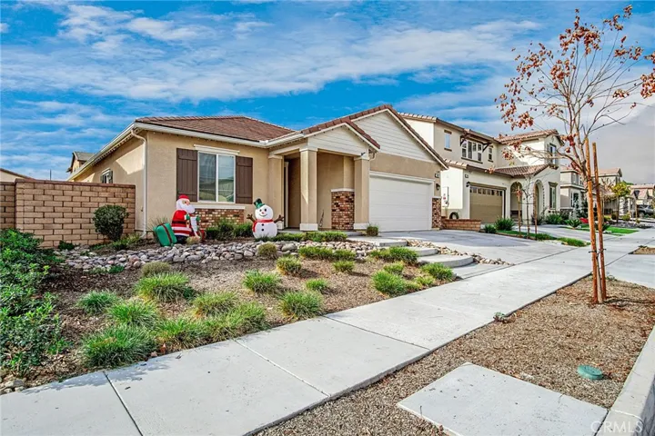 29837 Western Front Drive, Menifee, California 92584