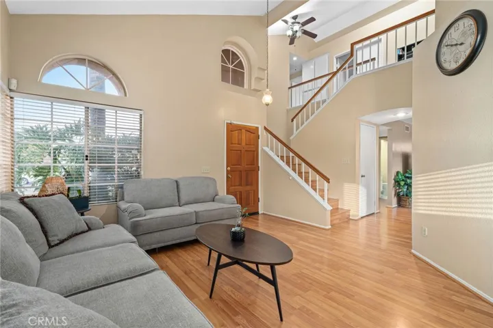 Front​​‌​​​​‌​​‌‌​​‌​​​‌‌​​​‌​​‌‌​​‌‌​​‌‌​​​​ Entryway