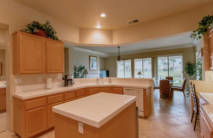 208-full-screen-slideshow-1w5a0750hdr