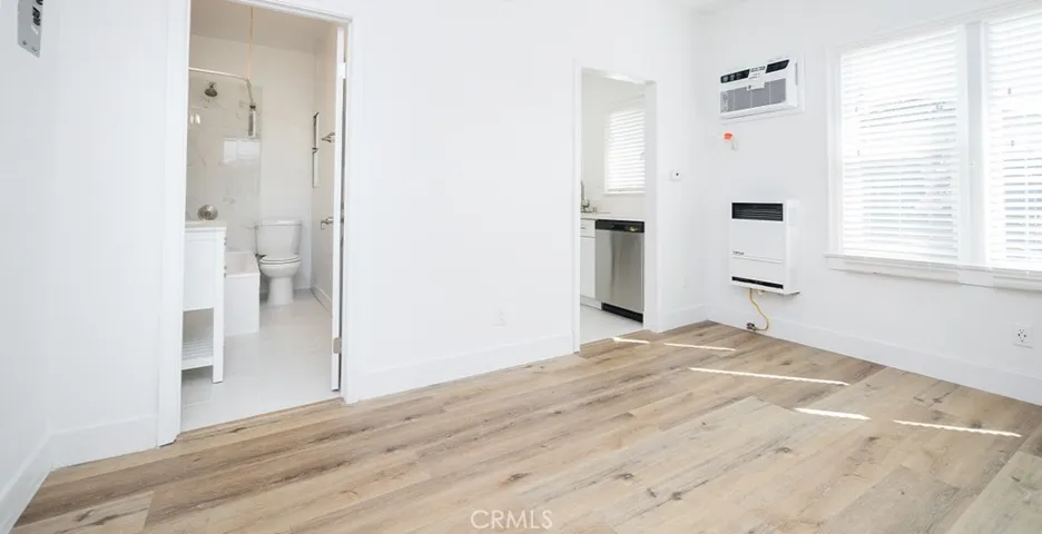 1913 W 3rd St., Los Angeles, California 90057