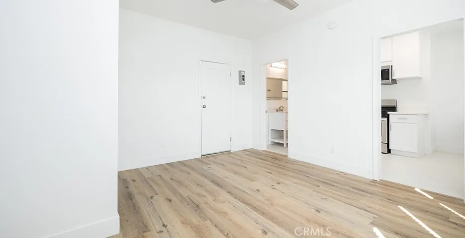 1913 W 3rd St., Los Angeles, California 90057