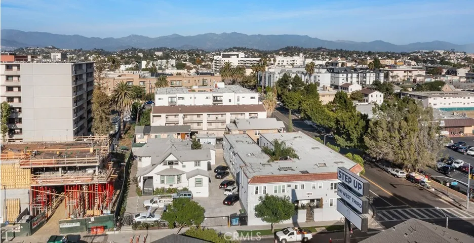 1913 W 3rd St., Los Angeles, California 90057