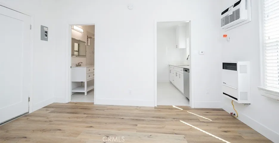 1913 W 3rd St., Los Angeles, California 90057