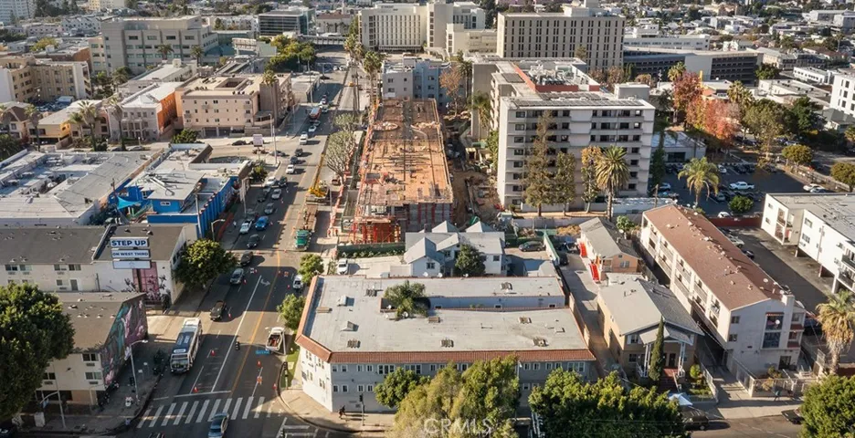 1913 W 3rd St., Los Angeles, California 90057