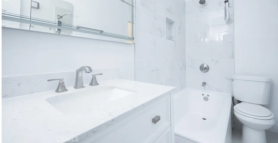 1913 W 3rd St., Los Angeles, California 90057