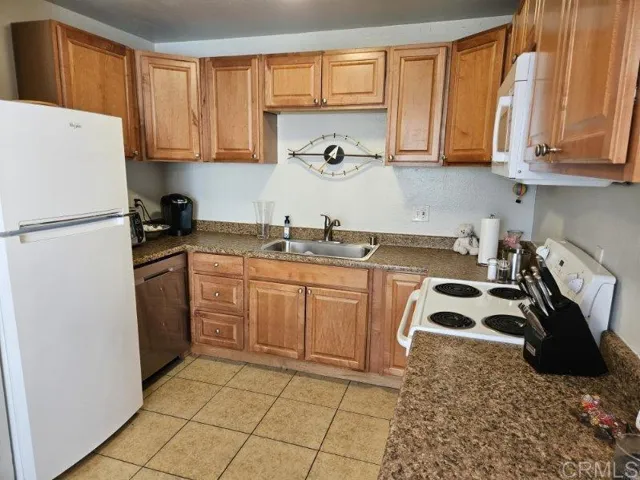 1811 E Grand Avenue 118, Escondido, California 92027