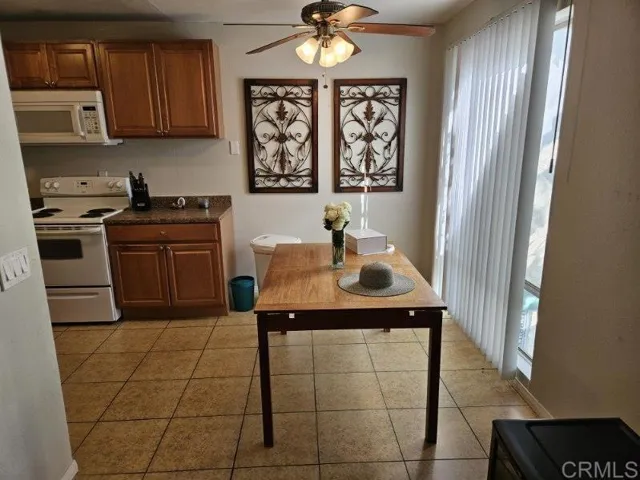 1811 E Grand Avenue 118, Escondido, California 92027