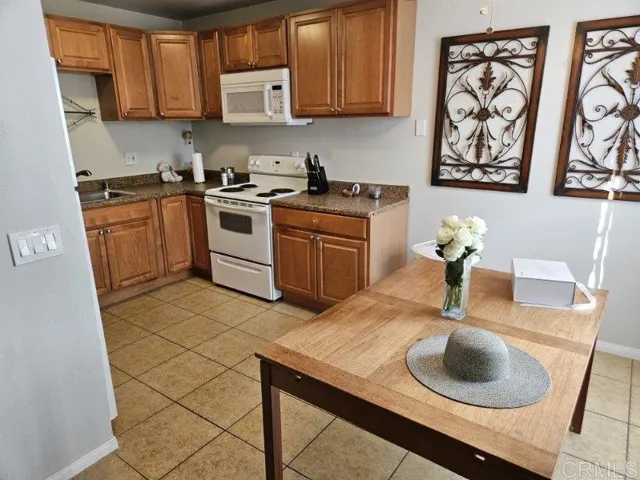 1811 E Grand Avenue 118, Escondido, California 92027