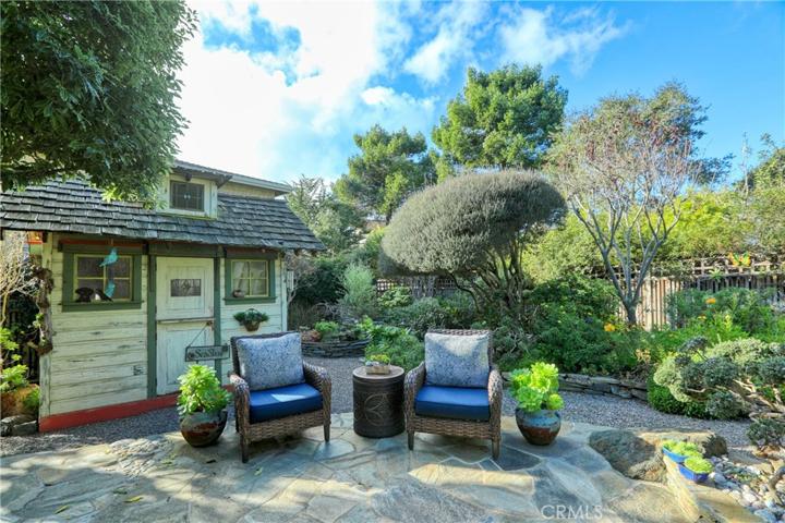 6255 Somerset Way, Cambria, California 93428