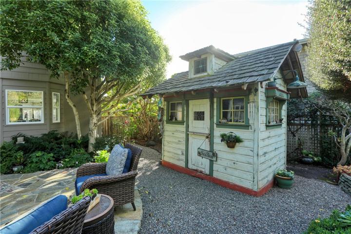6255 Somerset Way, Cambria, California 93428