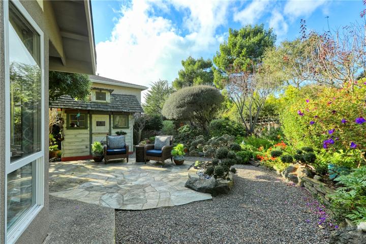 6255 Somerset Way, Cambria, California 93428