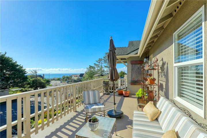 6255 Somerset Way, Cambria, California 93428