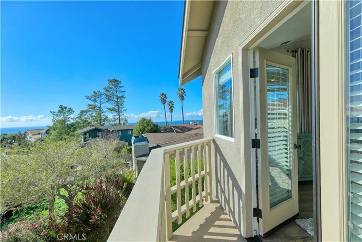 6255 Somerset Way, Cambria, California 93428