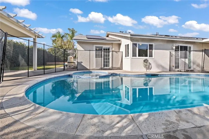 10040 Ontario Street, Riverside, California 92503