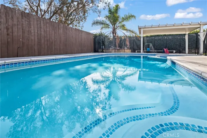 10040 Ontario Street, Riverside, California 92503