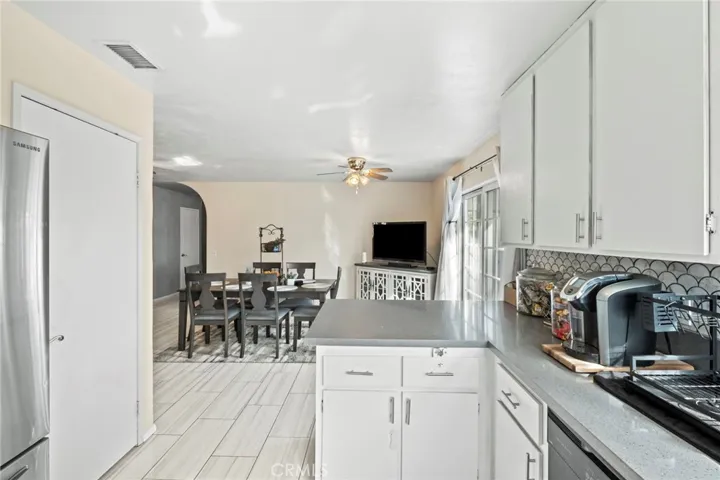10040 Ontario Street, Riverside, California 92503
