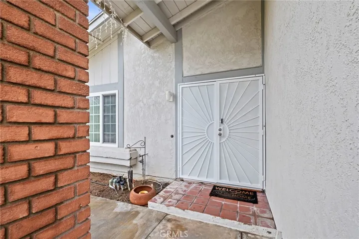 10040 Ontario Street, Riverside, California 92503