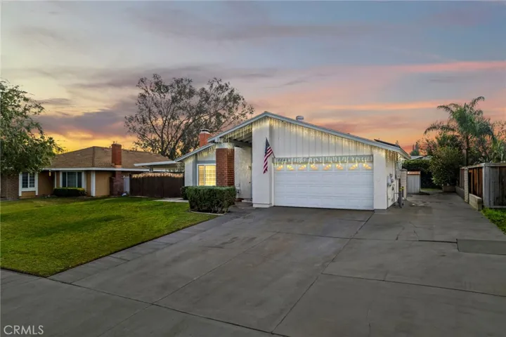 10040 Ontario Street, Riverside, California 92503