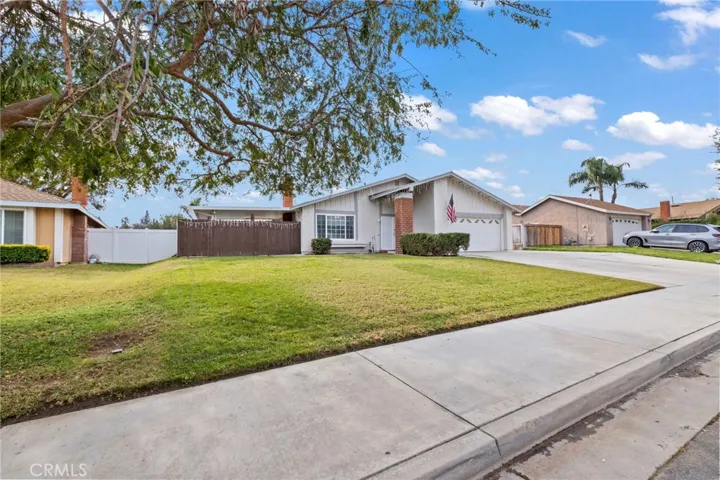 10040 Ontario Street, Riverside, California 92503