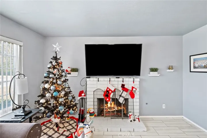 10040 Ontario Street, Riverside, California 92503