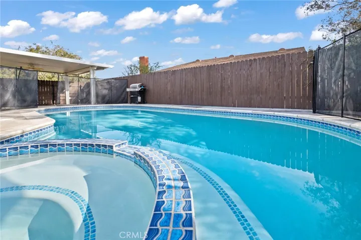 10040 Ontario Street, Riverside, California 92503