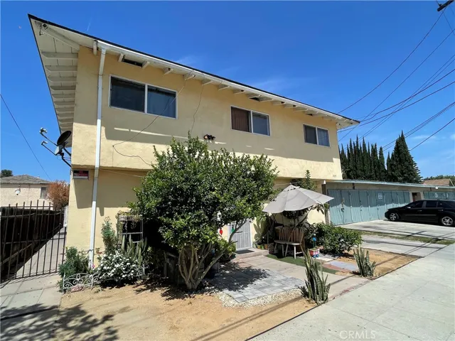 209 S Willow Avenue, Compton, California 90221