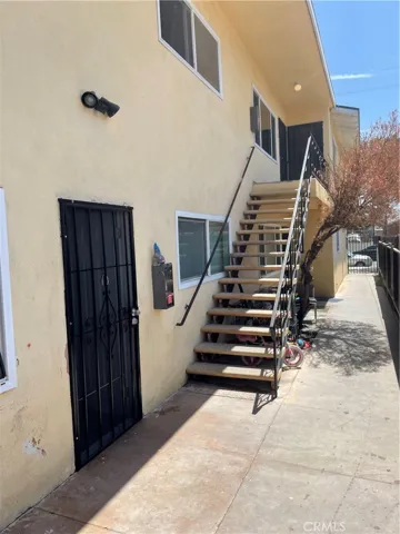 209 S Willow Avenue, Compton, California 90221