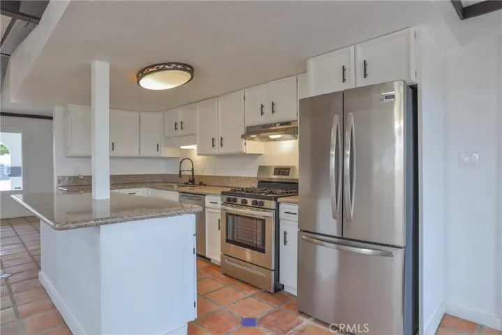 Kitchen with Island