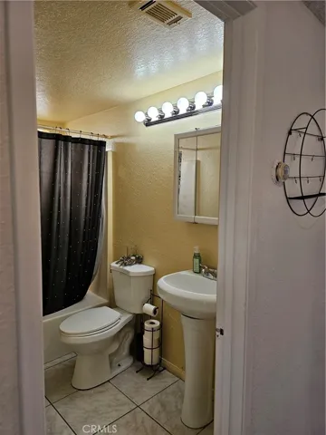 1522 Apple Creek Drive, Perris, California 92571