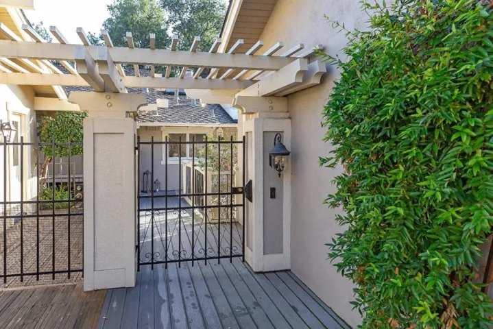 14690 Fieldstone Drive, Saratoga, California 95070