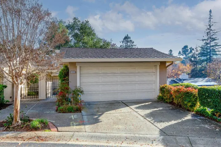 14690 Fieldstone Drive, Saratoga, California 95070