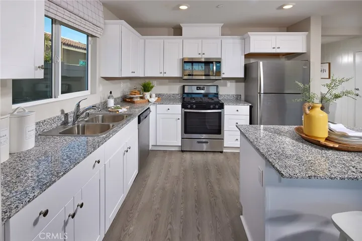 348 White Gate Place, San Jacinto, California 92583