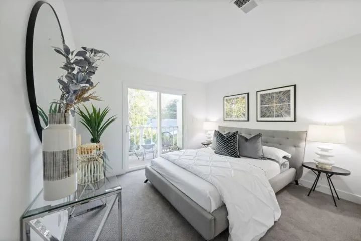 192 Everett Avenue, Palo Alto, California 94301