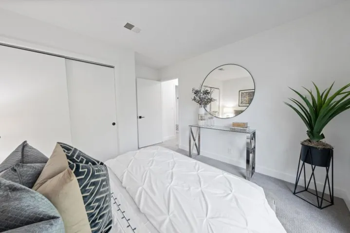 192 Everett Avenue, Palo Alto, California 94301