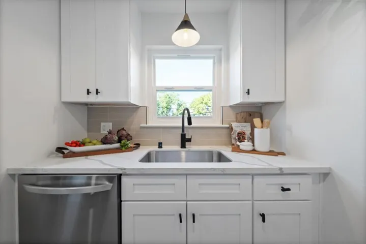 192 Everett Avenue, Palo Alto, California 94301