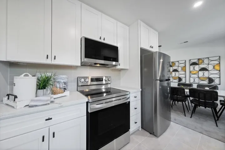 192 Everett Avenue, Palo Alto, California 94301