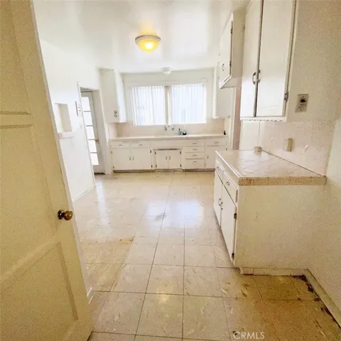 1264 Clela Avenue, East Los Angeles, California 90022